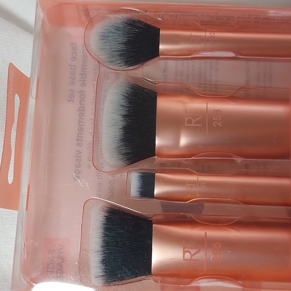 NWT, Real Techniques Set of Face Base brushes to stipple, blend, buff - Picture 2 of 5